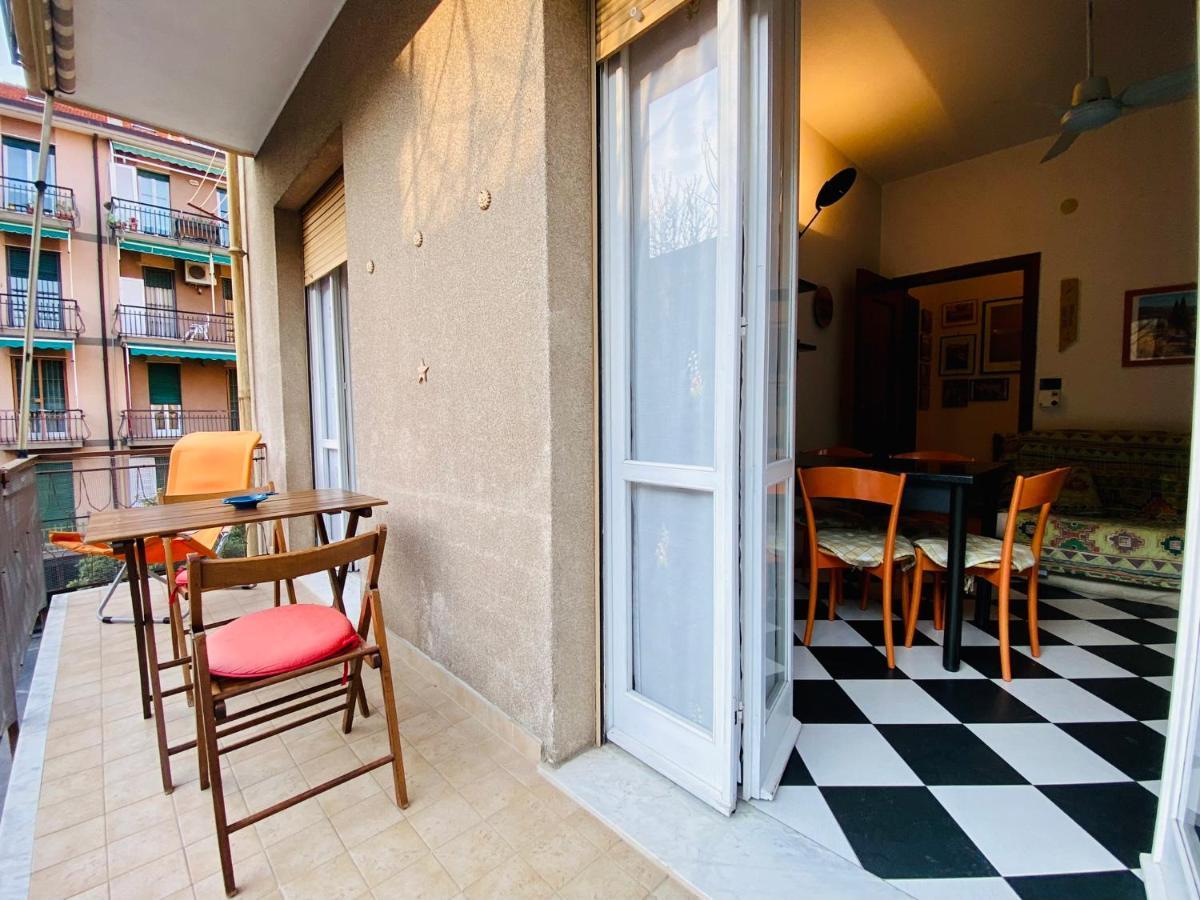 Ferienwohnung Hostdomus - Bilocale Sul Borgo Finale Ligure Exterior foto